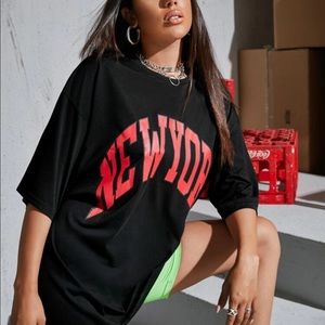 Oversized New York Top